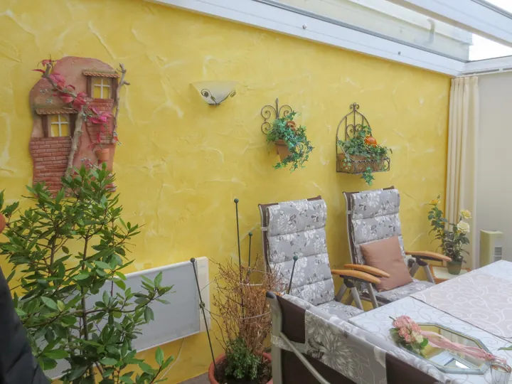 Wintergarten in Gelb